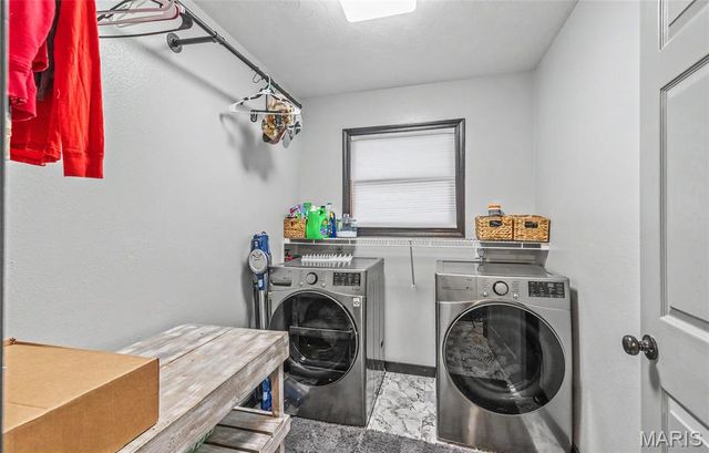 227 Robin Court, Bourbon, MO 65441