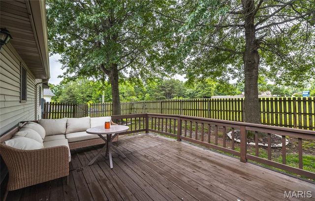 227 Robin Court, Bourbon, MO 65441