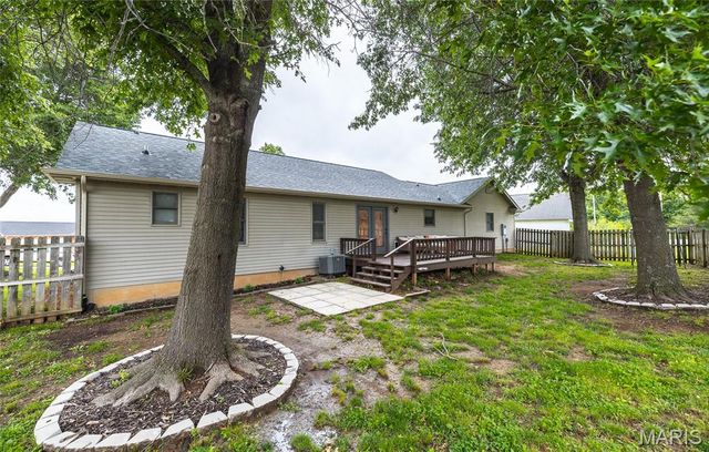 227 Robin Court, Bourbon, MO 65441