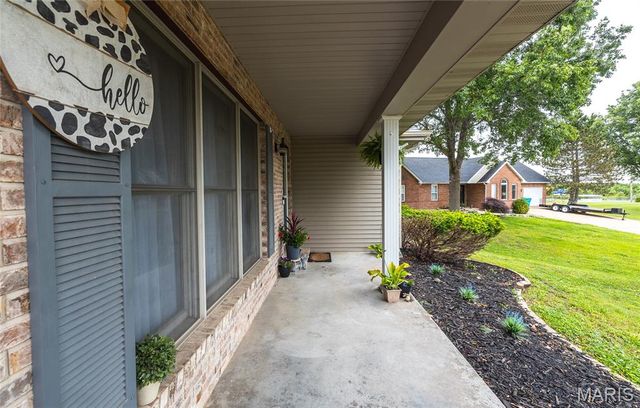 227 Robin Court, Bourbon, MO 65441