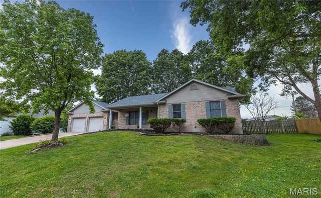227 Robin Court, Bourbon, MO 65441