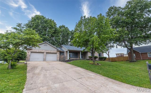 227 Robin Court, Bourbon, MO 65441