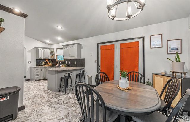 227 Robin Court, Bourbon, MO 65441