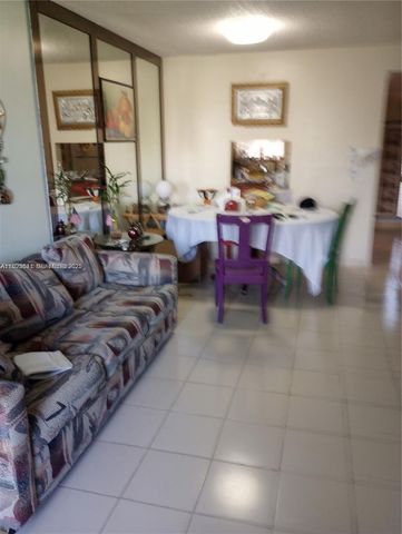 8130 Sunrise Lakes Blvd 107, Sunrise, FL 33322