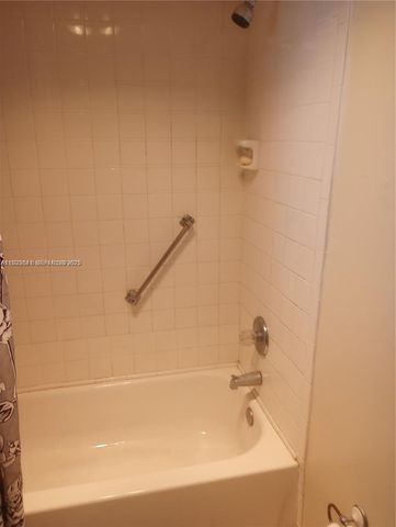 8130 Sunrise Lakes Blvd 107, Sunrise, FL 33322