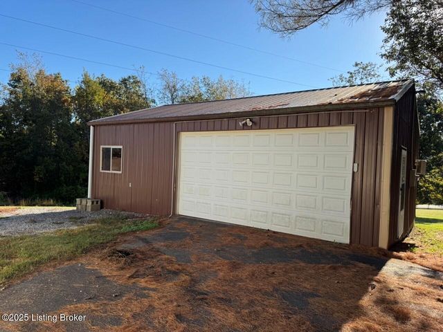 306 Valley View Dr, Radcliff, KY 40160