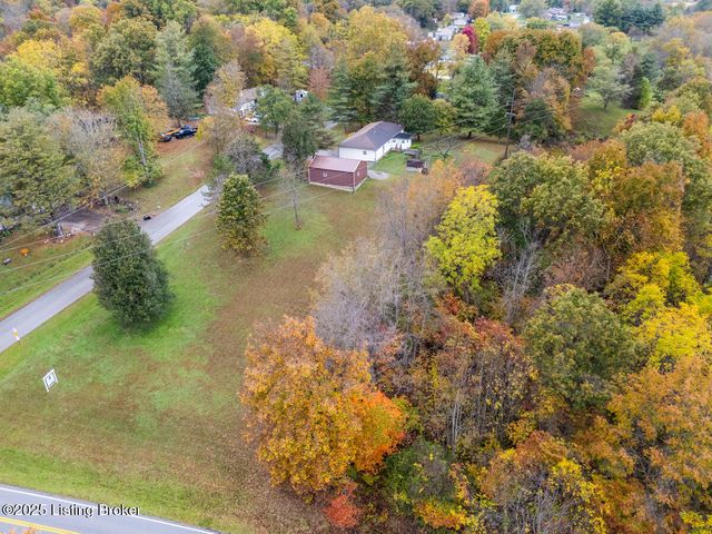 306 Valley View Dr, Radcliff, KY 40160