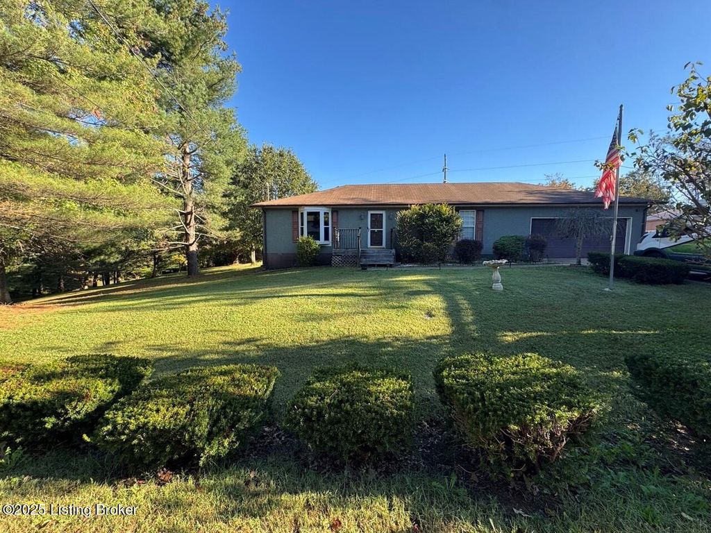 306 Valley View Dr, Radcliff, KY 40160