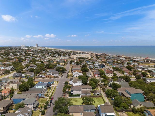 1825 Avenue N Street, Galveston, TX 77550