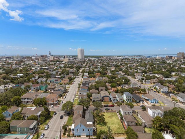 1825 Avenue N Street, Galveston, TX 77550