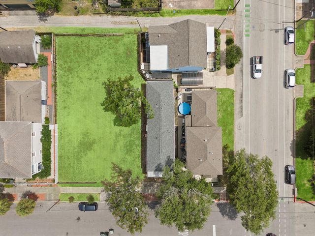 1825 Avenue N Street, Galveston, TX 77550