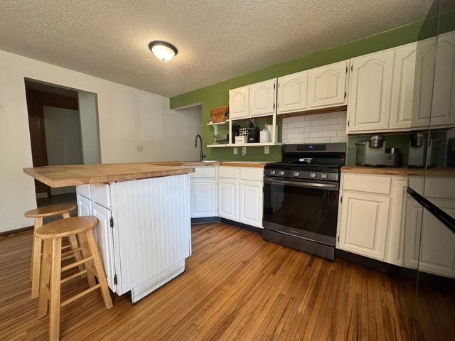 47324 355th Avenue, Kasota, MN 56050
