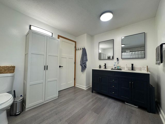 47324 355th Avenue, Kasota, MN 56050