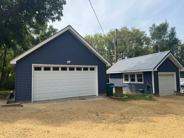 47324 355th Avenue, Kasota, MN 56050