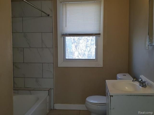 3300 Waverly Street, Detroit, MI 48238