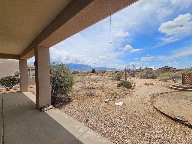 6814 Oersted Road NE, Rio Rancho, NM 87144
