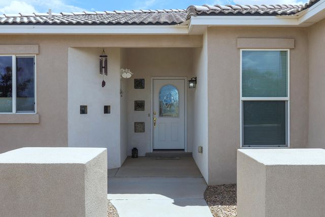 6814 Oersted Road NE, Rio Rancho, NM 87144