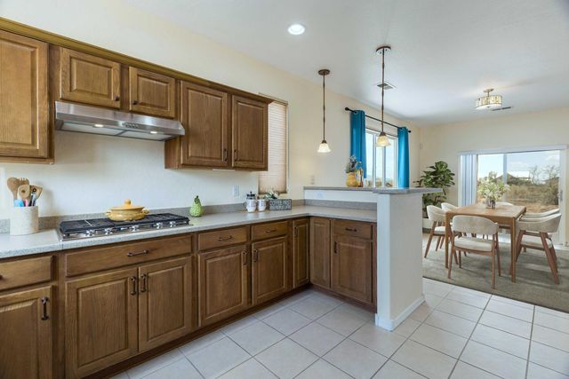 6814 Oersted Road NE, Rio Rancho, NM 87144