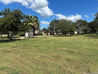 1841 Us Highway 90, Castroville, TX 78009