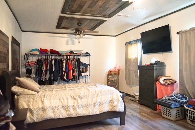 521 N Montgomery Street, Gilmer, TX 75644