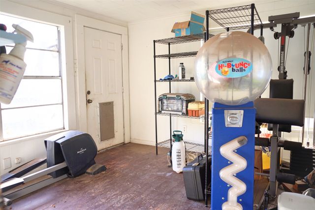 521 N Montgomery Street, Gilmer, TX 75644