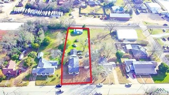 521 N Montgomery Street, Gilmer, TX 75644