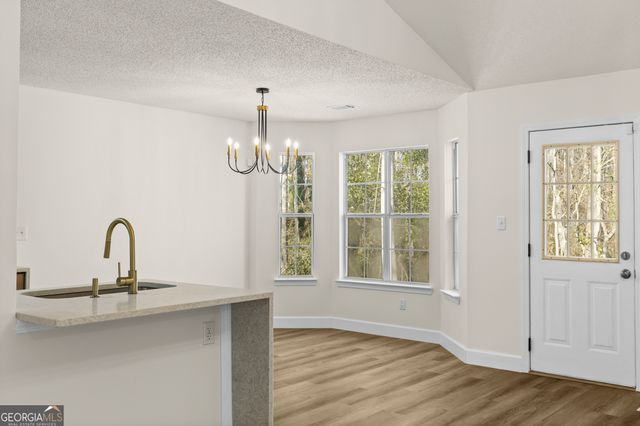 6604 Chesepeake Trail, Rex, GA 30273