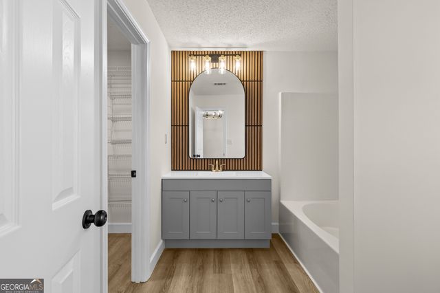 6604 Chesepeake Trail, Rex, GA 30273