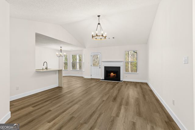 6604 Chesepeake Trail, Rex, GA 30273