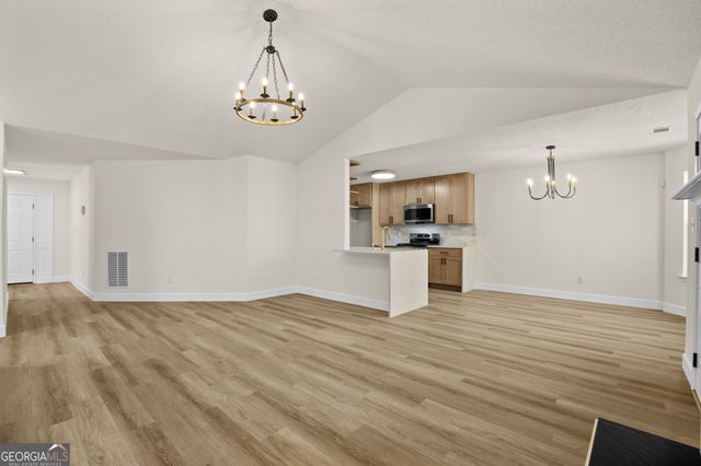 6604 Chesepeake Trail, Rex, GA 30273