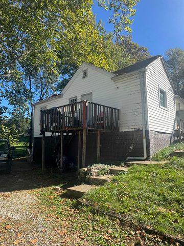 370 S Walnut Street, Huntington, WV 25705