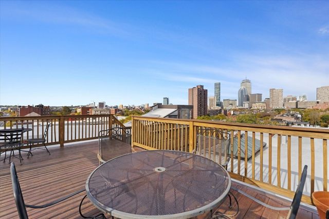 1411 Washington St 21, Boston, MA 02118