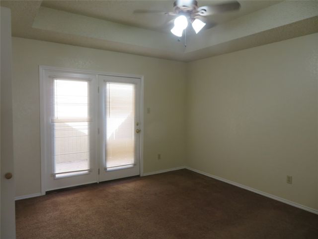 443 Warbler Drive, Desoto, TX 75115