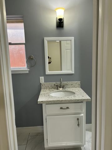 7718 Breezeway Street, Houston, TX 77040