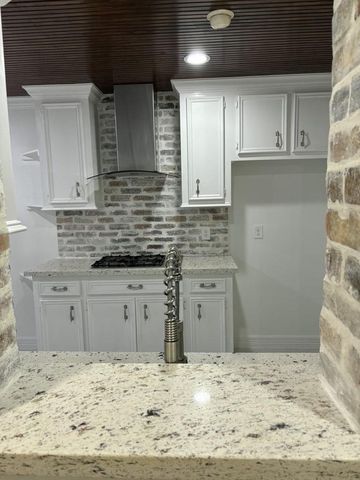 7718 Breezeway Street, Houston, TX 77040