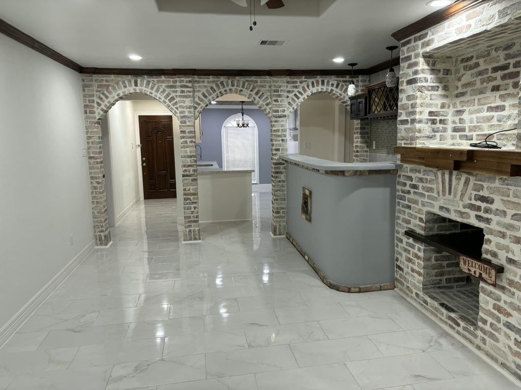 7718 Breezeway Street, Houston, TX 77040