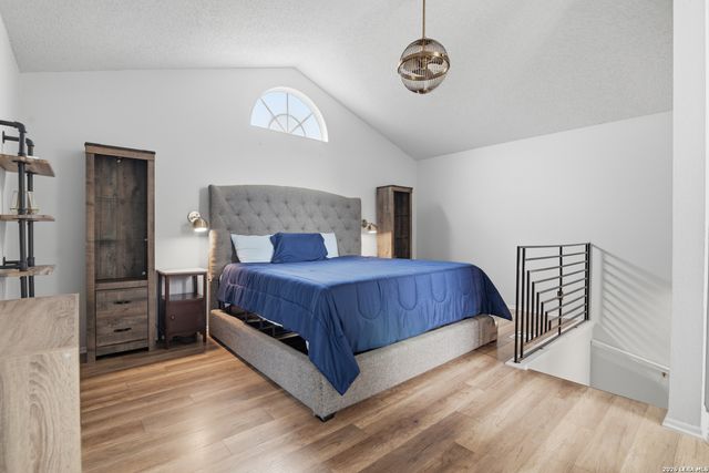 11311 Sir Winston St Apt 806, San Antonio, TX 78216