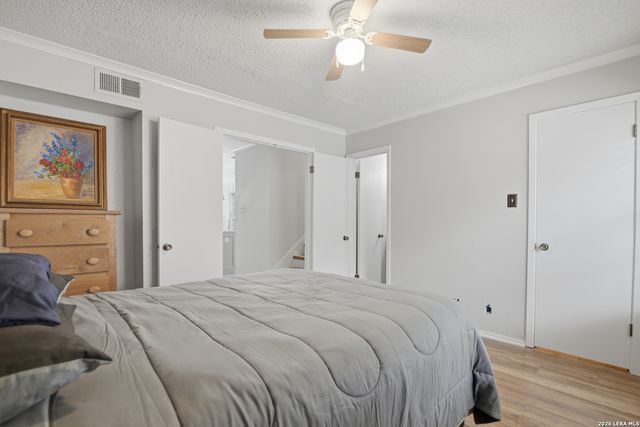 11311 Sir Winston St Apt 806, San Antonio, TX 78216