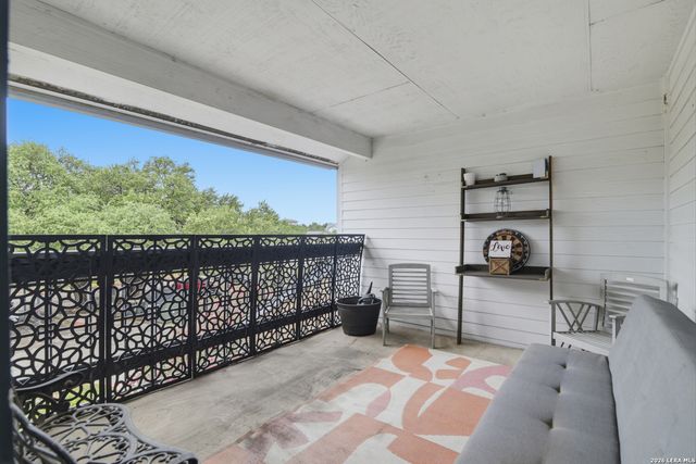 11311 Sir Winston St Apt 806, San Antonio, TX 78216