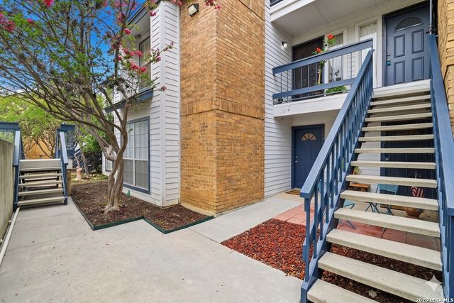 11311 Sir Winston St Apt 806, San Antonio, TX 78216