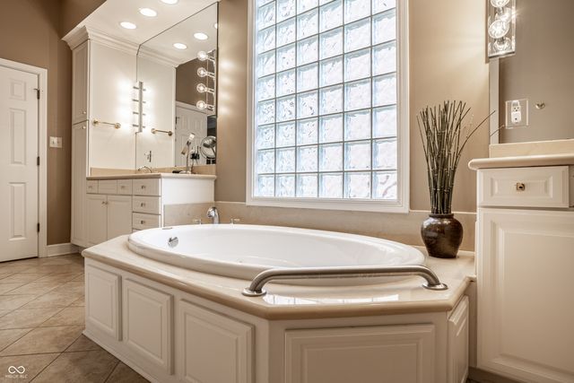 337 Millridge Drive, Carmel, IN 46290