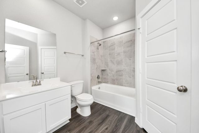 4707 Great Acre Lane, Fresno, TX 77545