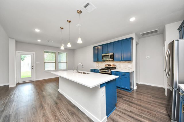 4707 Great Acre Lane, Fresno, TX 77545