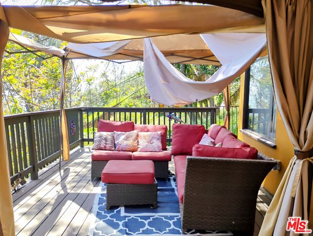 8170 Gould Avenue, Los Angeles, CA 90046