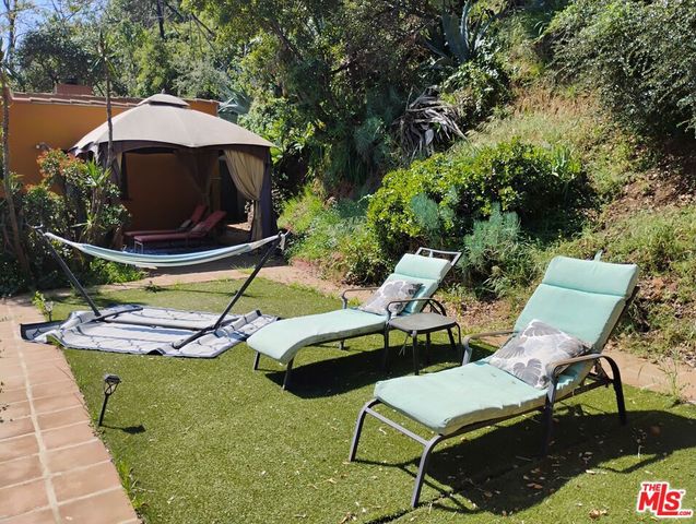 8170 Gould Avenue, Los Angeles, CA 90046