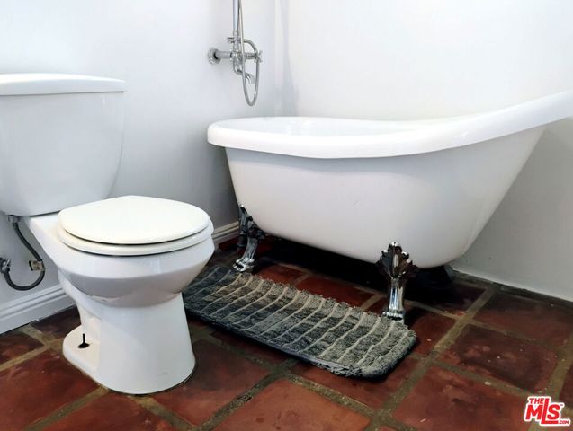 8170 Gould Avenue, Los Angeles, CA 90046