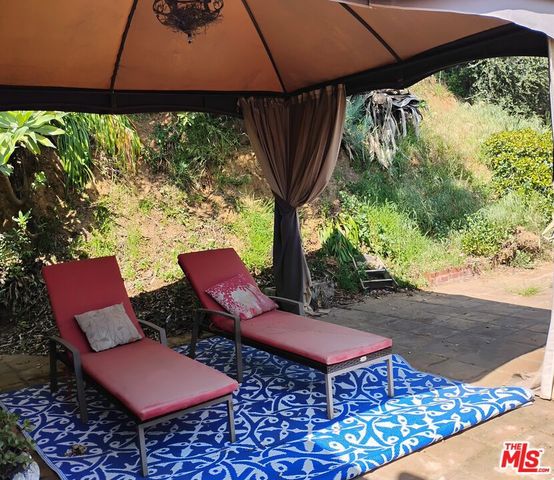 8170 Gould Avenue, Los Angeles, CA 90046