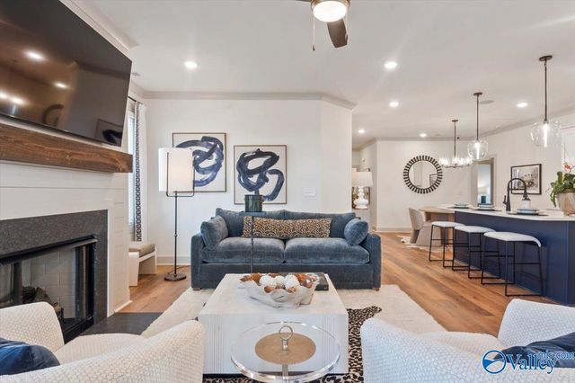 6547 Oak Meadow Drive, Owens Cross Roads, AL 35763