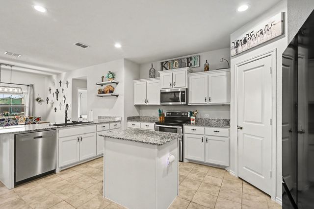 225 Olympia Marble Drive, Fort Worth, TX 76131