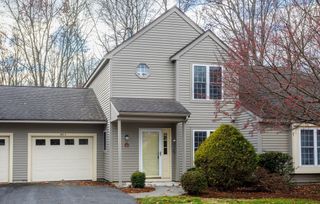 303 Ridgefield Cir C, Clinton, MA 01510